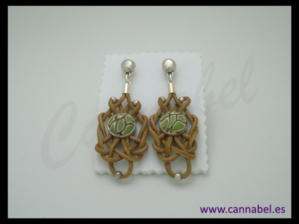 Pendientes de cuero camel cannabel