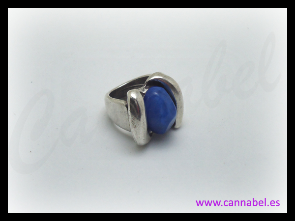 anillo-resina-azul-cannabel